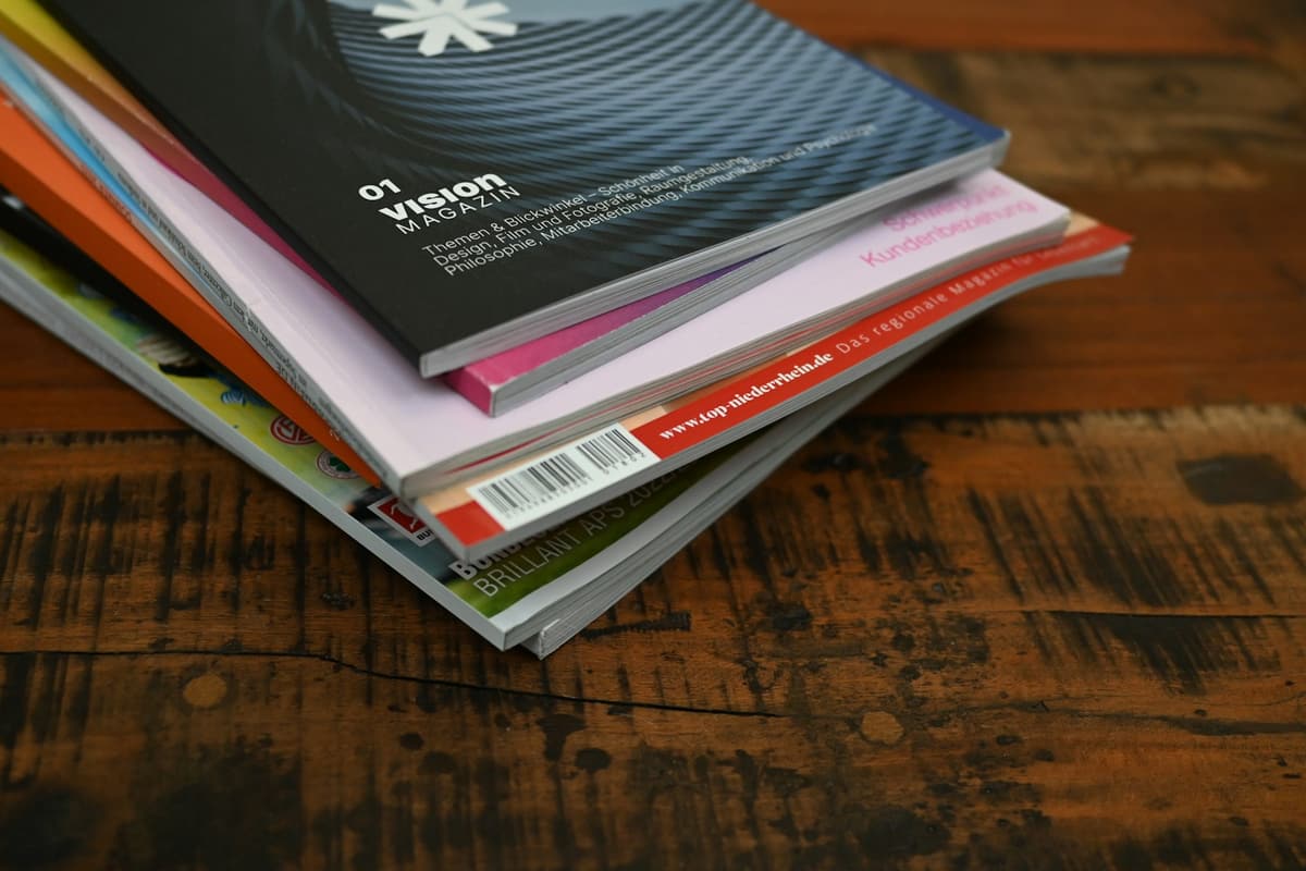 Books & Reports — Bound booklets and reports produced economically from a single copy upward.